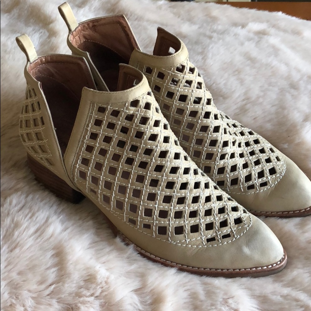 Jeffrey Campbell Taggart Ankle Bootie